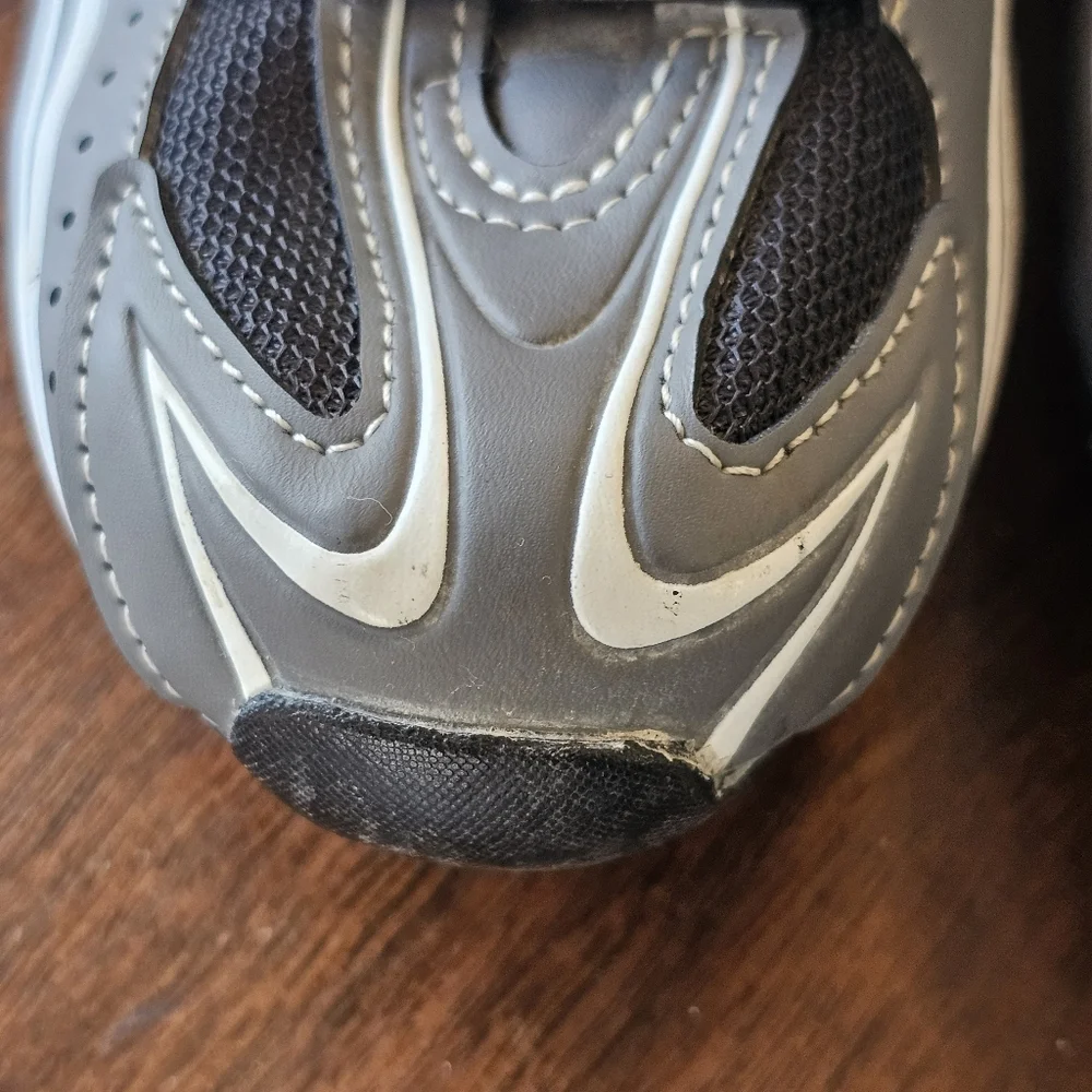 EUC SHIMANO SH-R087G Men’s Road Cycling Shoes Grey Size 44